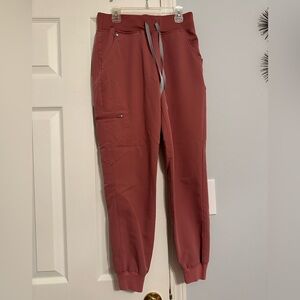 Figs women’s Zamora Mauve high waisted Jogger scrub pants